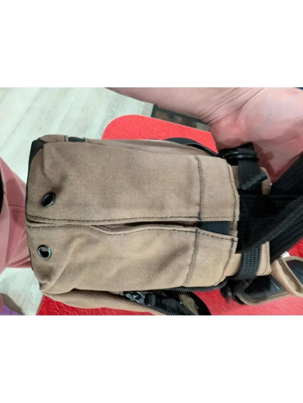 Tamrac Camera Bag with Shoulder Strap